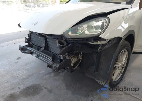 2016 Porsche Cayenne from USA, damaged, VIN WP1AA2A29GKA10570